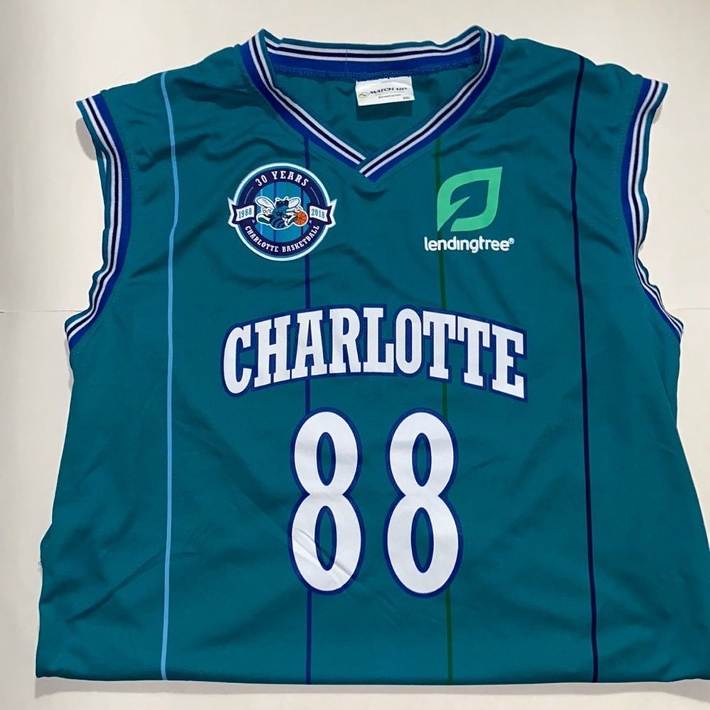 NBA Charlotte Hornets Basketball Fan Jersey 2018 Size L NWOT